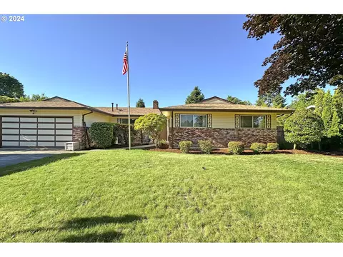 6716 SE Molt St, Milwaukie, OR 97267
