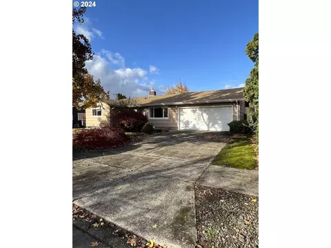 1464 Quinalt St, Springfield, OR 97477