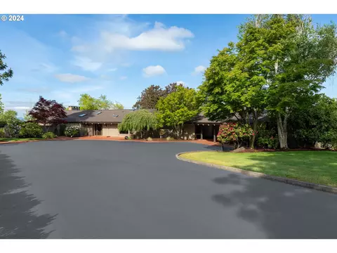 1475 SE Kane St, Roseburg, OR 97470