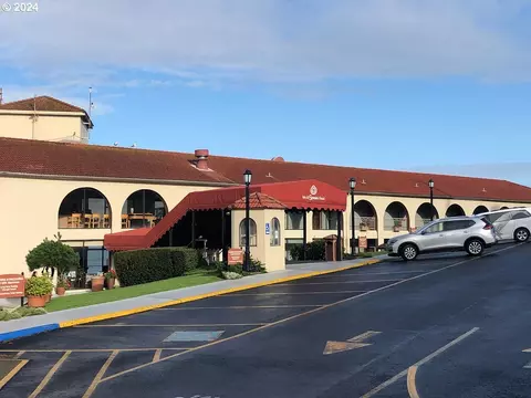 4009 SW Highway 101, Lincoln City, OR 97367