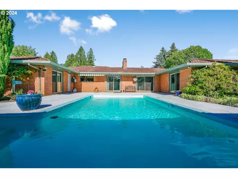 1717 NE 137th Ave, Portland, OR 97230