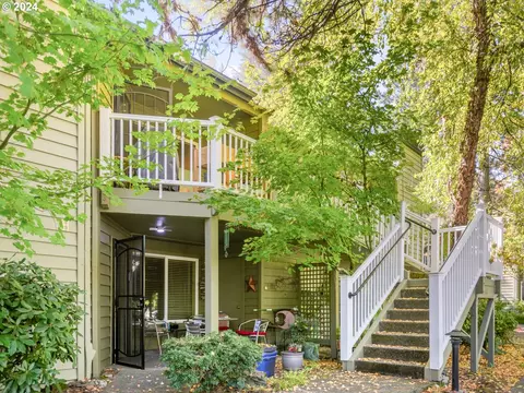 5061 Foothills Dr #87, Lake Oswego, OR 97034