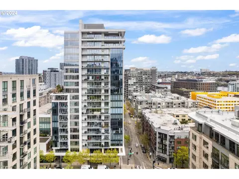 1001 NW Lovejoy St #403, Portland, OR 97209