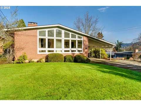635 E 39th Ave, Eugene, OR 97405