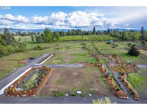 1112 Barone Ln, Hood River, OR 97031