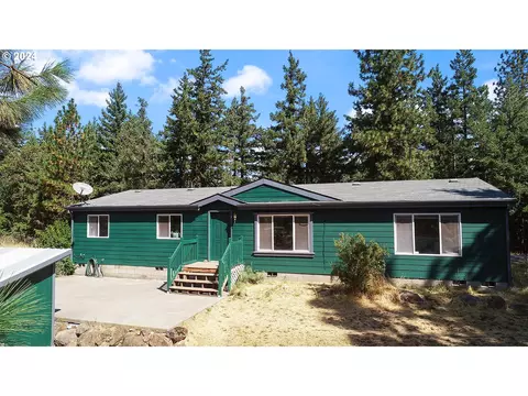 2095 State Rd, Mosier, OR 97040