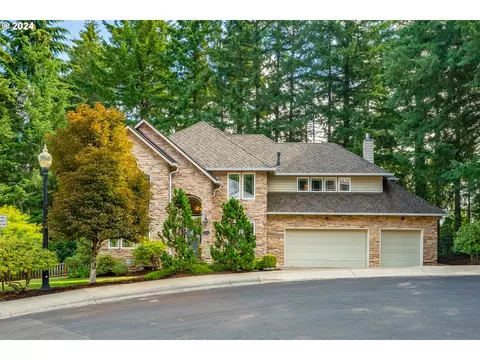 16940 SW Arbutus Dr, Beaverton, OR 97007