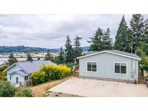 469 8th Ave, Coos Bay, OR 97420