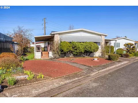 1199 N Terry St #288, Eugene, OR 97402