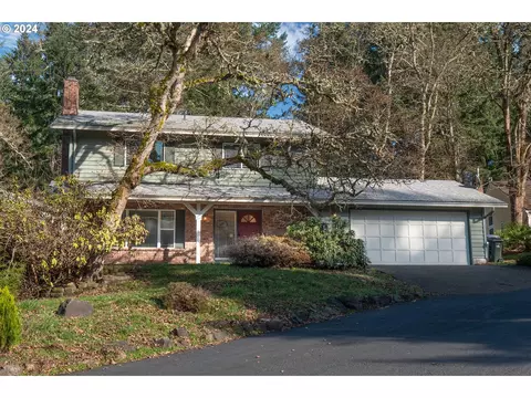 2979 Timberline Dr, Eugene, OR 97405