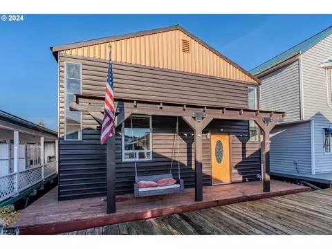 34326 Johnsons Landing Rd, Scappoose, OR 97056