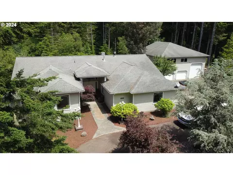 1150 Tideview Ter, Coos Bay, OR 97420