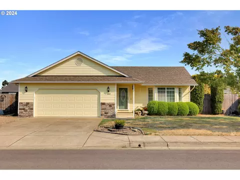 180 Blue Jay Loop, Creswell, OR 97426