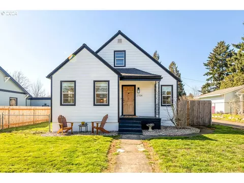 2704 Grant St, Vancouver, WA 98660