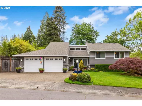 6582 Palomino Way, West Linn, OR 97068