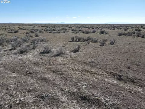 Ruh-red Rd, Burns, OR 97720