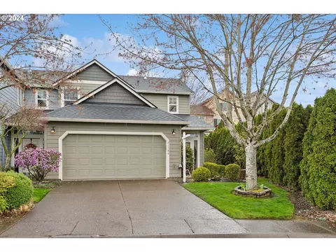 21786 NE Willow Glen Rd, Fairview, OR 97024