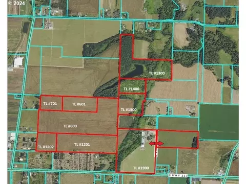 31717 Yoder Rd, Hubbard, OR 97032