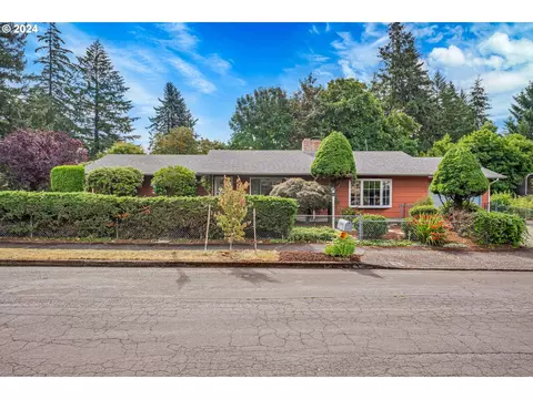 15300 NE Couch Ct, Portland, OR 97230