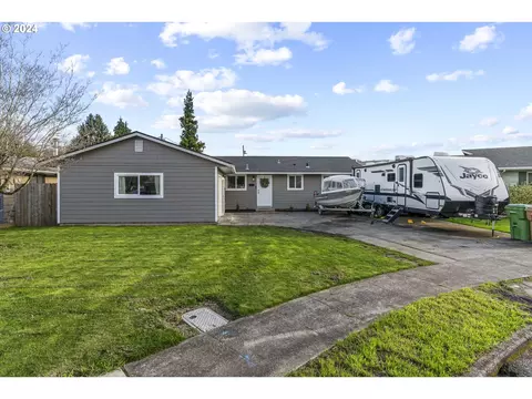 3 Terry Ct, Longview, WA 98632