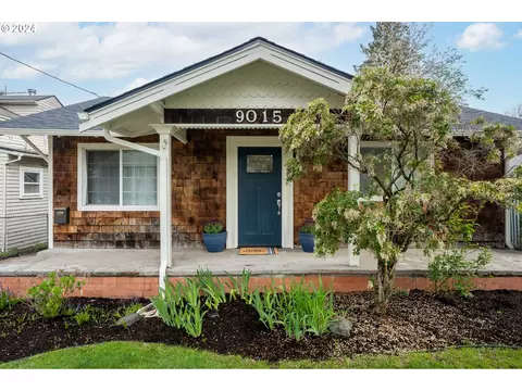 9015 NE Going St, Portland, OR 97220