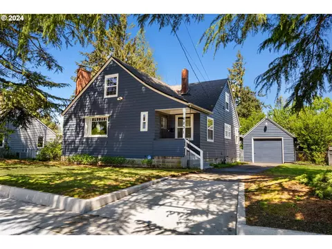6231 SE Flavel St, Portland, OR 97206