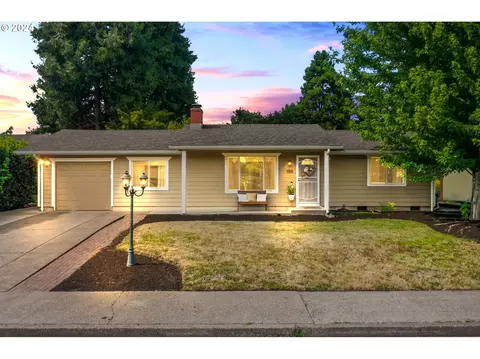 1155 Skipper Ave, Eugene, OR 97404