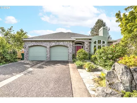 16072 NW Claremont Dr, Portland, OR 97229