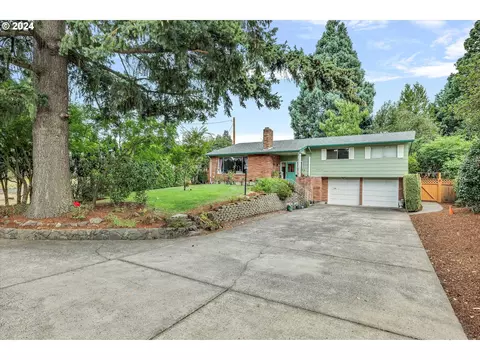 15412 SE Oatfield Rd, Milwaukie, OR 97267
