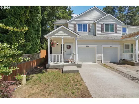224 NE 66th Ave, Hillsboro, OR 97124