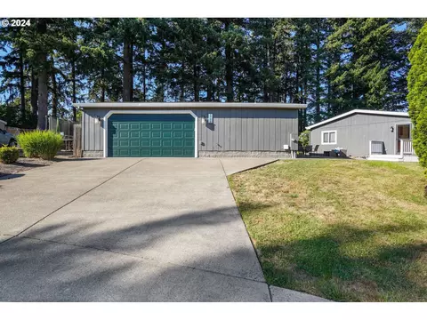 1720 Ten Oaks Ln, Woodburn, OR 97071