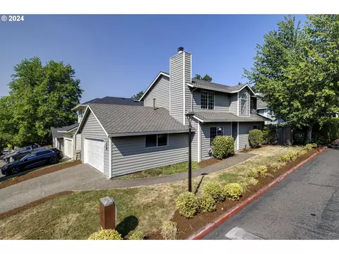 84 Kingsgate Rd, Lake Oswego, OR 97035