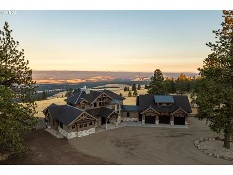 59653 Morgan Lake Rd, La Grande, OR 97850