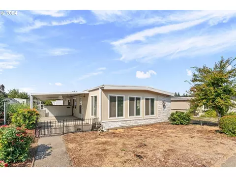 11414 SW Royal Villa Dr #150, Portland, OR 97224