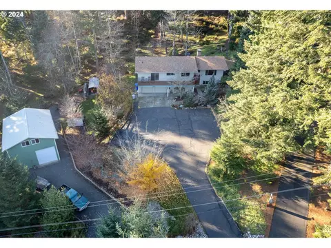 10685 SEastmont Dr, Damascus, OR 97089