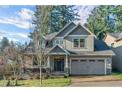 7819 SW Greenwood Dr, Portland, OR 97223