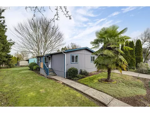 3300 Main St #18, Forest Grove, OR 97116