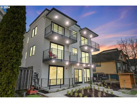 121 N Going St #102, Portland, OR 97217