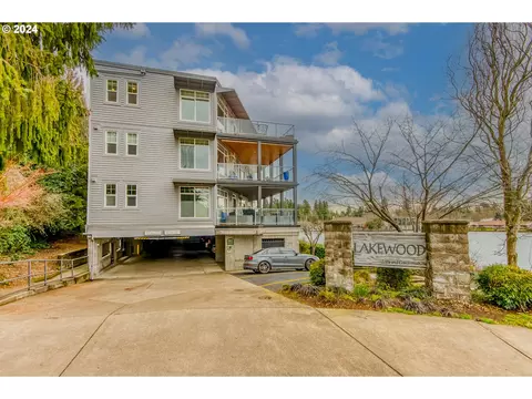 125 3rd St, Lake Oswego, OR 97034