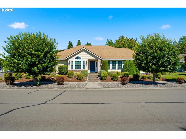 679 NE Maryann Ct, Hillsboro, OR 97124