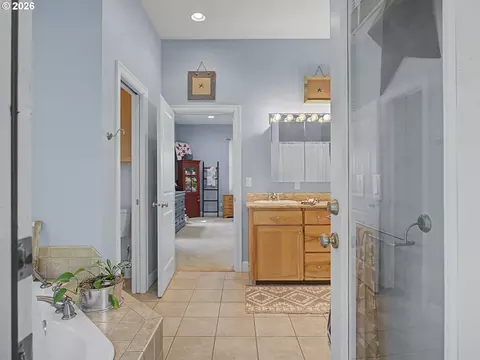 Bath - 18020 SE Richey Rd, Gresham, OR 97080 photo 1 of 4