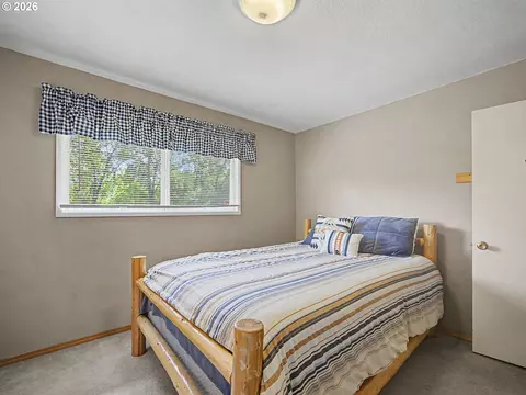 Bedroom - 18020 SE Richey Rd, Gresham, OR 97080 photo 3 of 4