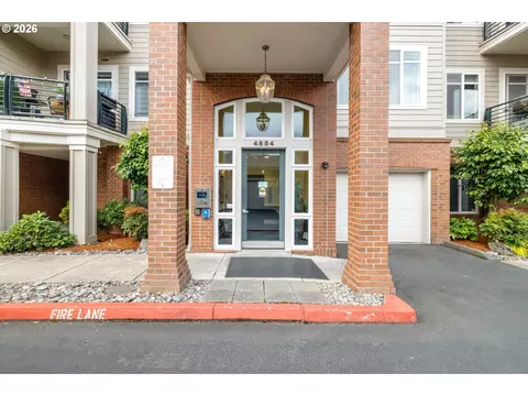 4884 NW Promenade Ter #304, Portland, OR 97229