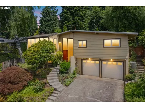4344 SW Chesapeak Ave, Portland, OR 97239