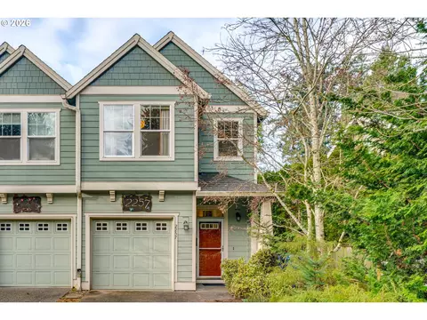 2257 SE 76th Ave, Portland, OR 97215