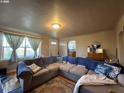 Other - 2460 E St, Springfield, OR 97477 photo 4 of 10
