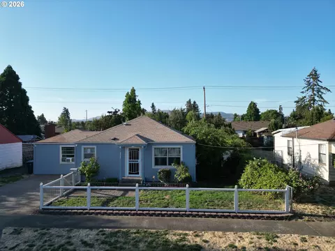 View/Area - 2460 E St, Springfield, OR 97477 photo 1 of 8
