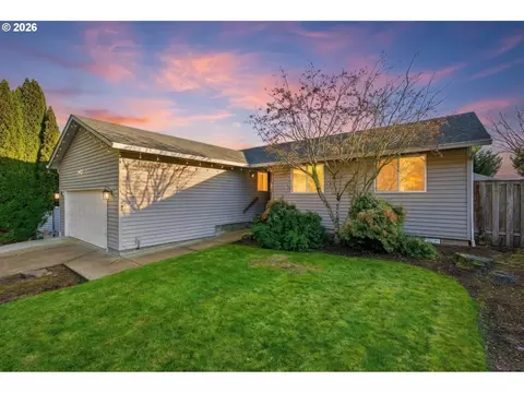 7611 NE 67th St, Vancouver, WA 98662