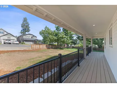 Exterior - 4686 Cornwall St, West Linn, OR 97068 photo 5 of 10