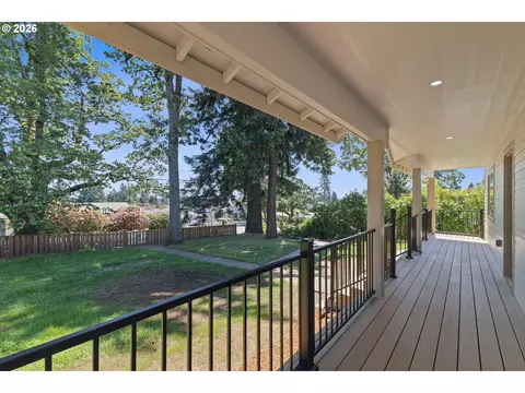 Exterior - 4686 Cornwall St, West Linn, OR 97068 photo 3 of 10